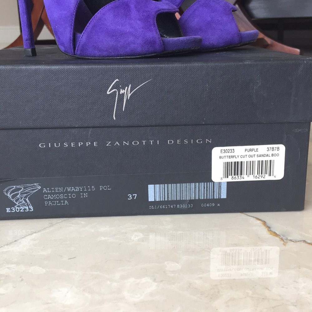 Giuseppe Zanotti Butterfly Cut Out Sandal - Picture 5 of 5